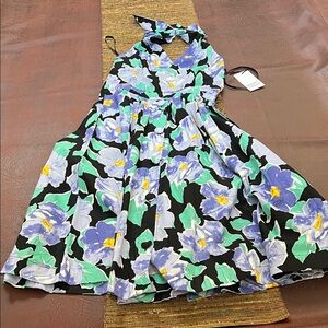 Unique Vintage Women's Halter Style Dress M/6-8